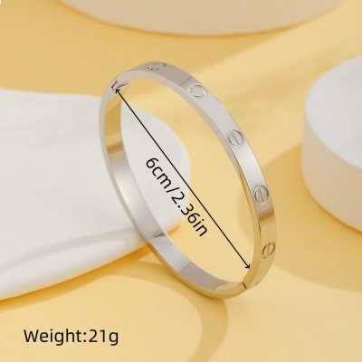 Brazalete clavo plateado, acero inoxidable Bafy joyeria.