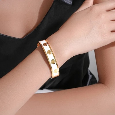 Brazalete coraznes, acero inoxidable Bafy joyeria.