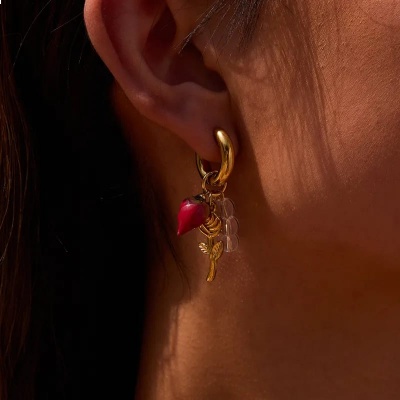Aretes rosas, acero inoxidable Bafy joyeria.